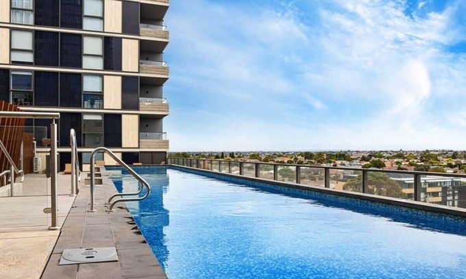 Moonee Ponds Apartment | Cozy Pride Moonee Ponds 1B2B Nest with Great Amenities