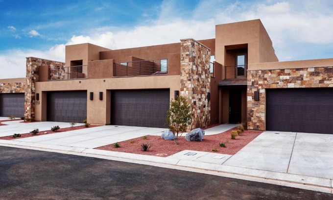 St. George Apartment | Experience the Pride of the Ledges: 4-Star Family Retreat