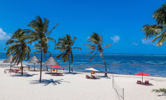 Mombasa Hotel | Relax at PrideInn Paradise Beach Resort & Spa Mombasa