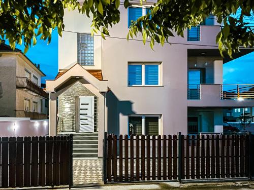 Prilep Apartment | Top-Rated Prilep New Best Apartments with Family Amenities