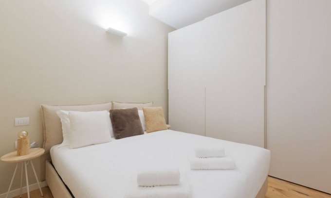 Milan Apartment | Primaticcio M1 Modern and Bright Apartment