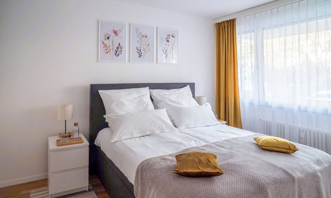 Basel City Centre Apartment | Prime Apt near Messe 2min– for Fairs & Exhibitions