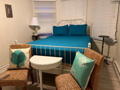 North End Apartment | Beach Haven: Prime Beach-Block Family-Friendly Retreat