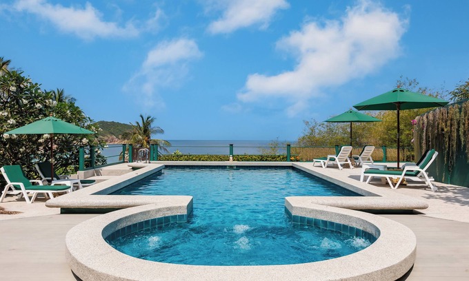 Ko Pha-ngan Villa | Idyllic Beachfront Villa with Private Pool & Family Amenities