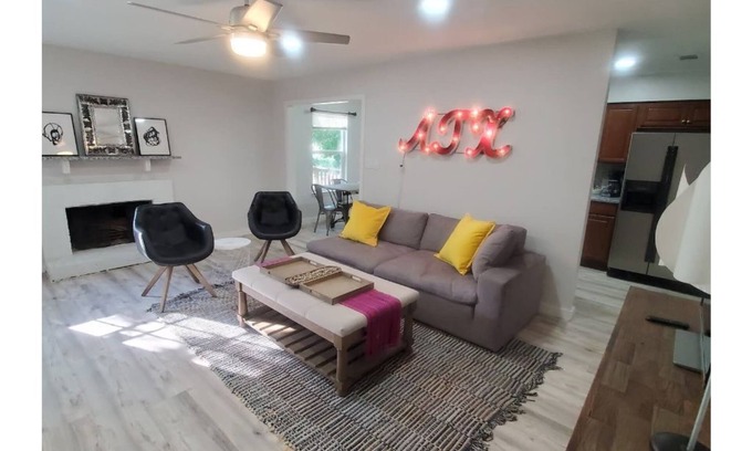Parker Lane House | Prime Central Austin Retreat: Family-Friendly & Inviting