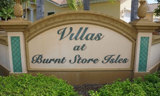 Burnt Store Isles Villa | Prime Location in Paradise - Newly Renovated with Ocean Views