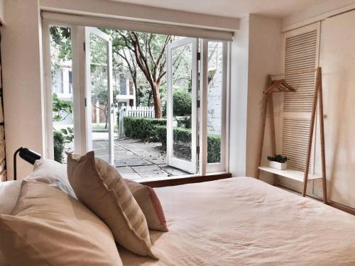 Bellevue Hill Apartment | Prime Location Unit AC And Parking