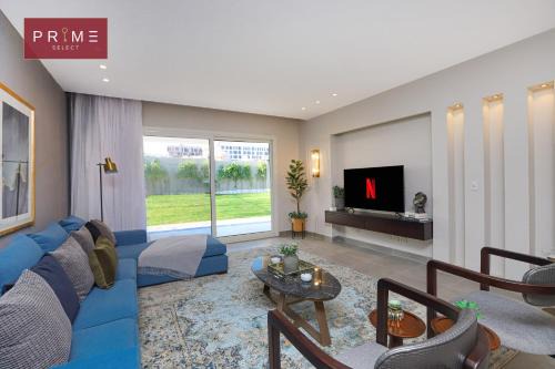 6th of October City Apartment | Discover Prime Select Palm Hills - The Crown: 4-Star Retreat