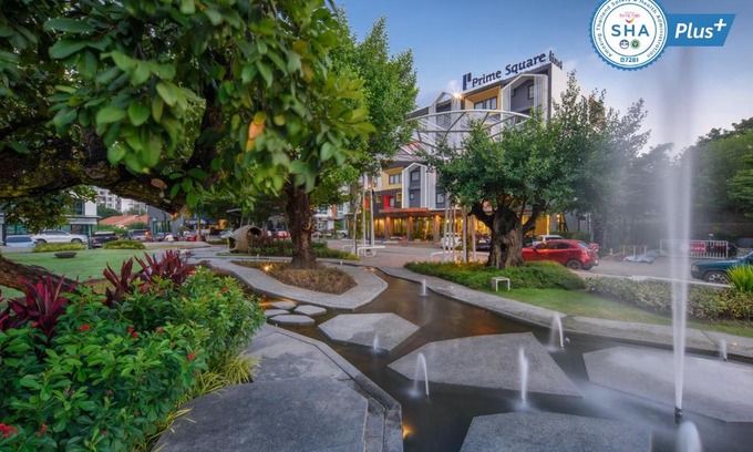 Chang Phueak Hotel | Prime Square Hotel: 4-Star Comfort with Pool & Breakfast