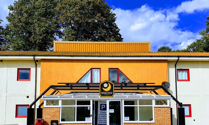 Doncaster Hotel | Cozy Primelodge Doncaster: Family-Friendly with Breakfast
