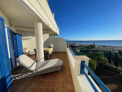 San Luis de Sabinillas Apartment | Beachfront Hotel with Ocean Views in Sabinillas