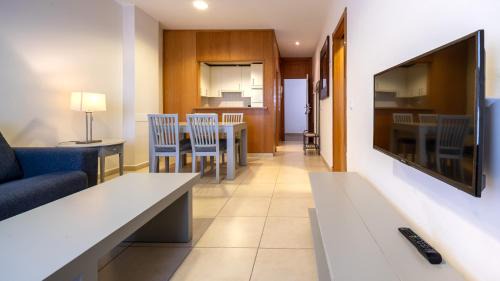 Punta Umbria Apartment | Beautiful Primera Planta Punta Umbria Near the Ocean