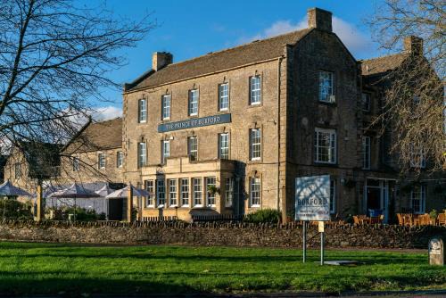 Burford Hotel | Discover Prince of Burford: Family-Friendly & Pet Welcome
