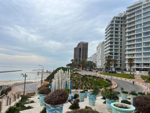 Netanya Apartment | Explore Prince Palace Netanya by Central Beach with Pool
