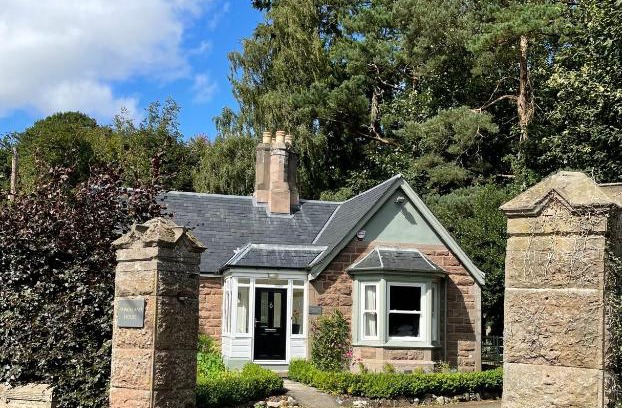 Coupar Angus House | Discover Princeland Lodge: A 4-Star Guest Favorite