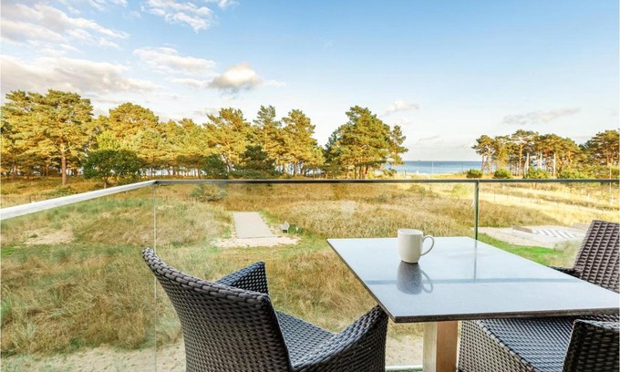 Prora Apartment | Elegant Princess Hotel: 5-Star Oceanfront Retreat