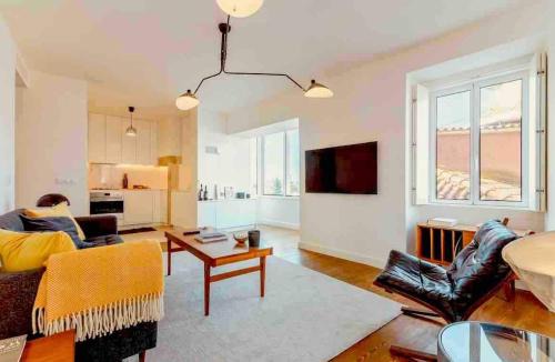 Principe Real Apartment | Principe Real Trendy Apt- Great Views City & River