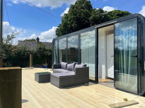 Monaghan Apartment | Pringle Pod