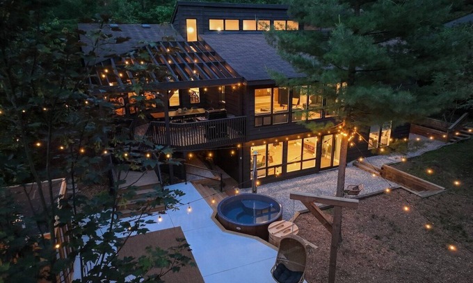 Grand Bend Cottage | Experience Priolo on the Trail: Japandi Retreat & Spa
