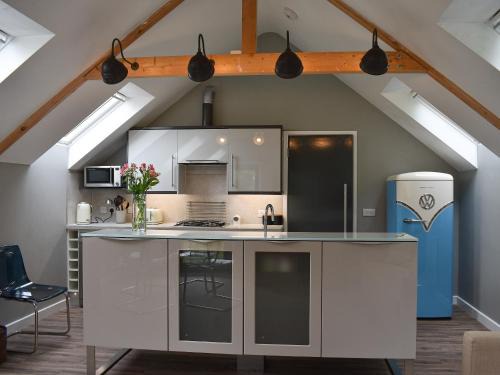 Freshwater House | Pet-Friendly Priory Barn: Rated 9.9/10 for Families