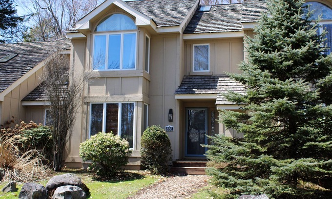 Pocono Pines House | Exceptional Pinecrest Lake Townhouse with Scenic Views