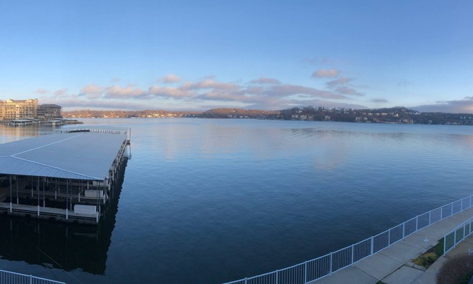 Lake Ozark Condo | Idyllic Lakefront Retreat Steps from Pool & Hot Tub
