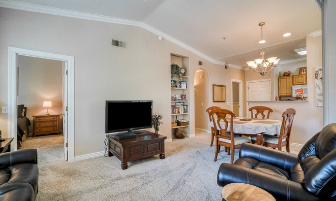 Deer Valley House | Elegant Top Floor Condo with Pool Access & Spa Amenities