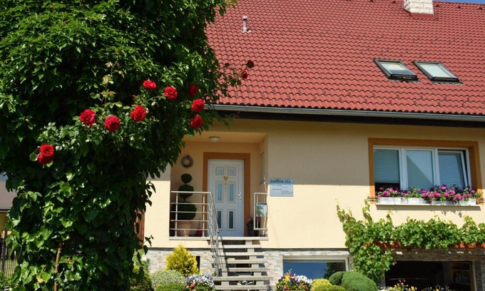 Martin House | Discover Privát Martin: Family-Friendly Stay with Dining