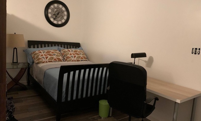 Tuskegee House | Cozy Priv Studio: Rated 9/10 with Family-Friendly Amenities