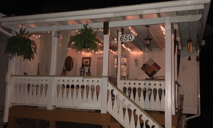 Winston - Salem House | Private Retreat with Proximity: Guest Rated 9.8/10