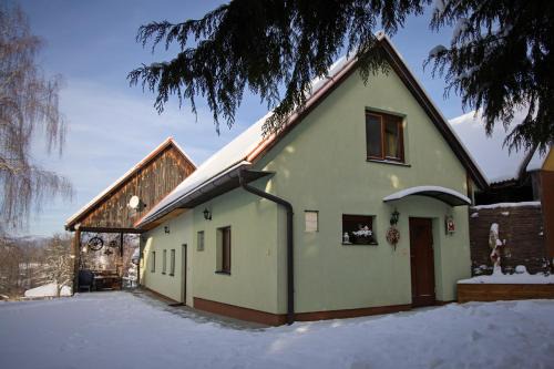 Trstene Apartment | Kid-Friendly Escape at Privat Mako with 9.6/10 Rating