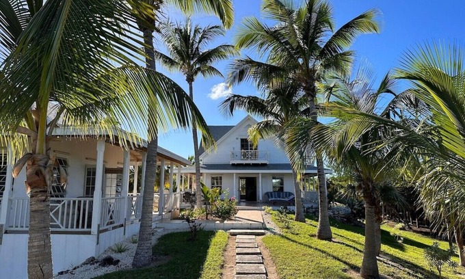 North Palmetto Point Cottage | Explore a Private Beachfront Oasis on Pink Sand Shores