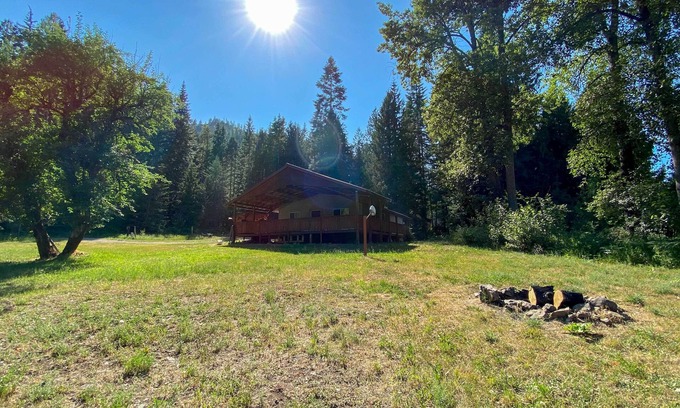 St. Maries House | Idyllic 2-Acre Retreat with Mountain Views Near River
