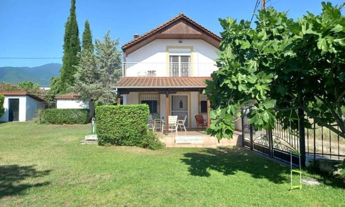 Leptokaria Villa | Cozy 2-Floor Holiday Home with Ocean View in Leptokarya
