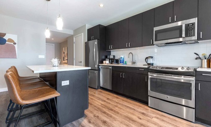 Seaport District Apartment | Private 2BR Apt Walk to Restaurants