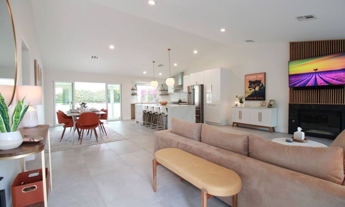 Indian Wells House | Indian Wells 4BD Home with Private Pool & Spa, Rated 10/10