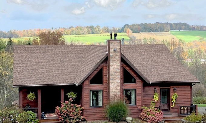 Guilford House | Private Retreat Minutes from Dream Park and All Star Village