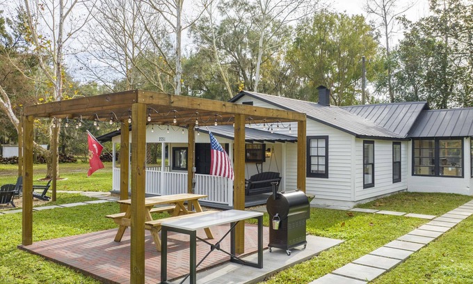 Ocala Other | Discover Your Own 8-Acre Ranch Retreat in Ocala, Florida