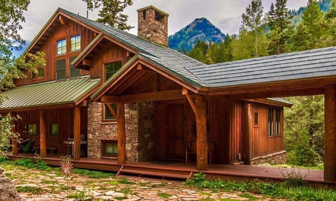 Sundance Cabin | Serene Mountain Retreat with Guest Room and Family Amenities