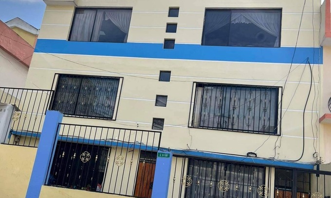 Quito Condo | Serene Suite with Panoramic City Views & Quick Wi-Fi