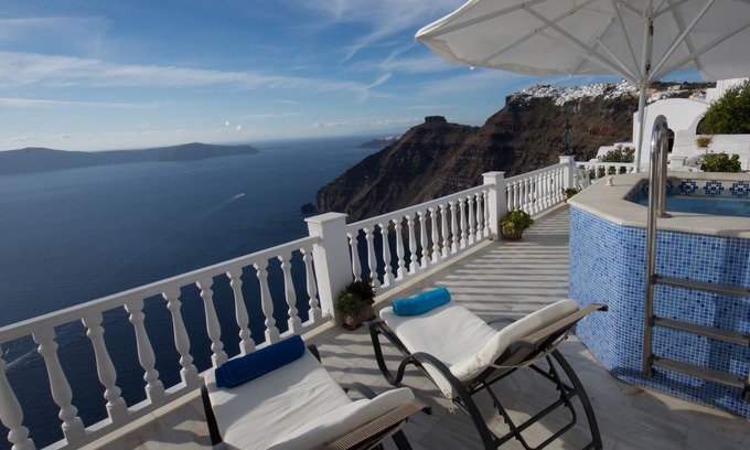 Fira Villa | Exclusive Villa with Ocean Views and Private Hot Tub