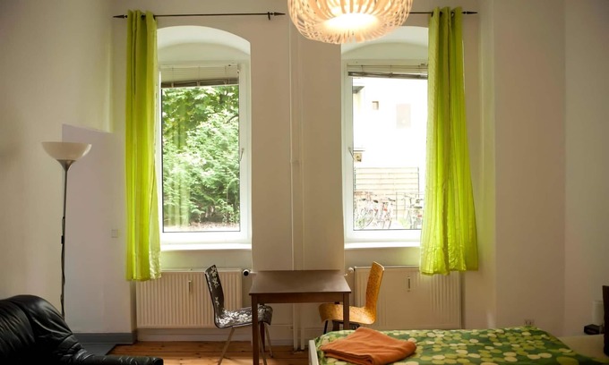 Moabit Apartment | Central Berlin Apartment: Pets Welcome, Steps to River Spree
