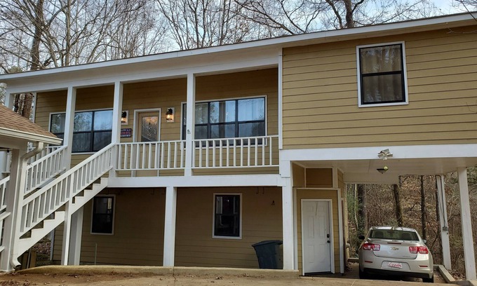 Oxford Apartment | Inviting Apartment Near Ole Miss Campus with Spa & Hot Tub