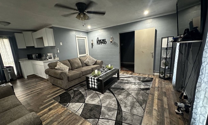 Ransom Apartment | Prime Location Apartment Near Hatfield & McCoys Trails