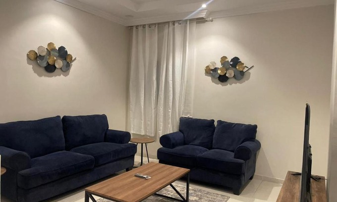 Jeddah Apartment | Convenient Apartment Near Airport with Pet-Friendly Perks