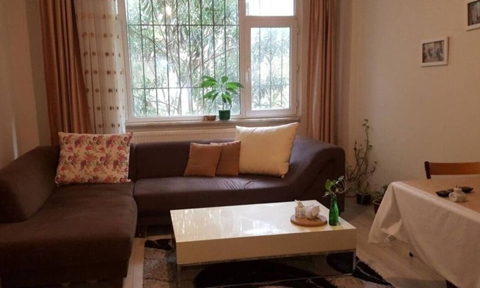 Kucukcekmece Apartment | Pet-Friendly Private Apartment for Family Getaways