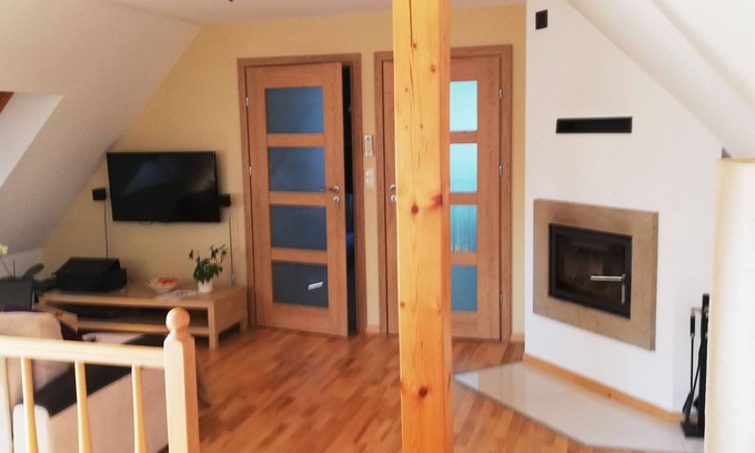 Wieliczka Apartment | Cozy Private Apartment "U Maryli" with Kitchen & Breakfast