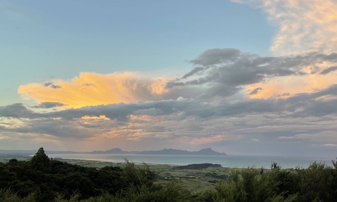 Waipu House | Serene Bach with Breathtaking Views Near Auckland