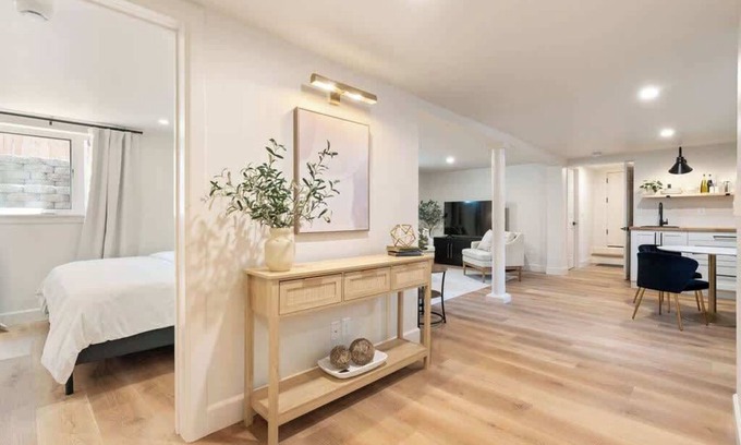 Camas House | Private Basement Guest Suite w/Hot Tub