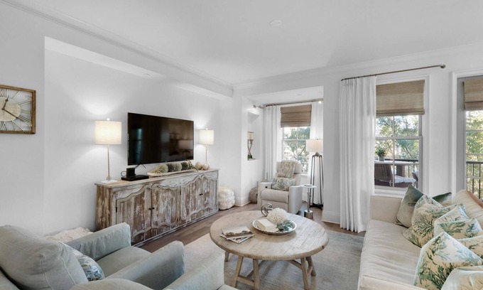 Rosemary Beach Cottage | Urban Flair Meets Coastal Chic - Steps from the Beach!